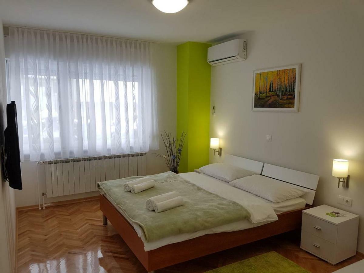 Apartmani Nova Karlovac Ngoại thất bức ảnh